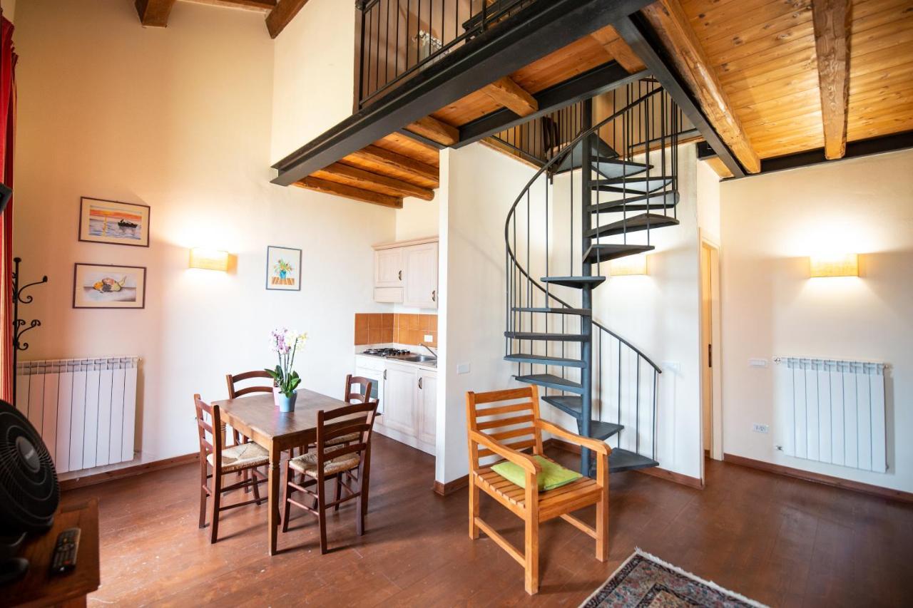 Agriturismo Lago Di Mezzano Valentano Bagian luar foto