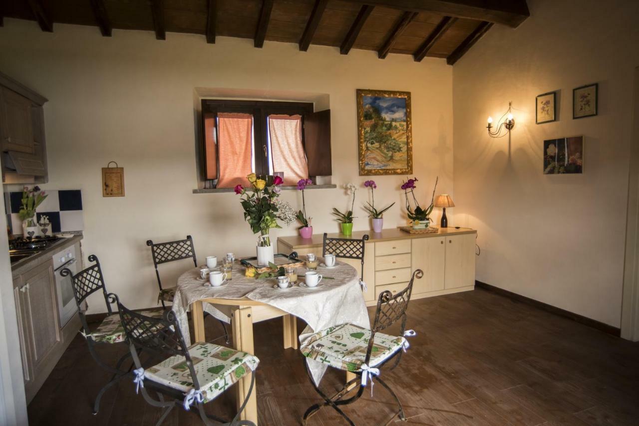 Agriturismo Lago Di Mezzano Valentano Bagian luar foto
