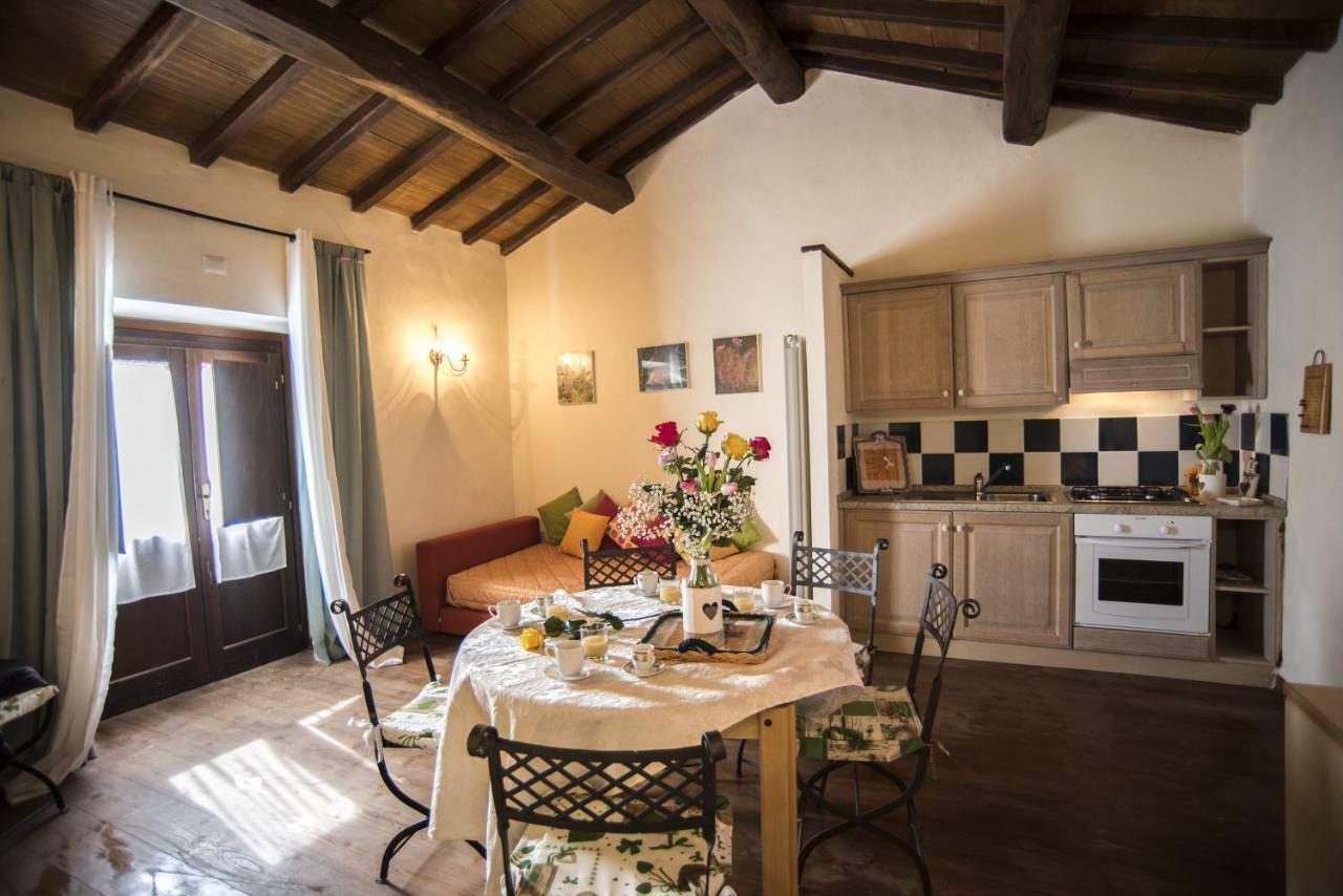 Agriturismo Lago Di Mezzano Valentano Bagian luar foto